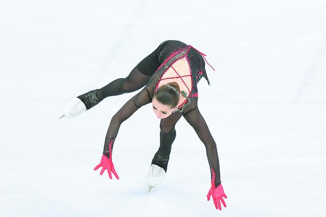 在深圳队赛场上演欧洲杯,失误,引发观众齐声高喊的简单介绍 在深圳队赛场上演欧洲杯,失误,引发观众齐声高喊的简单介绍