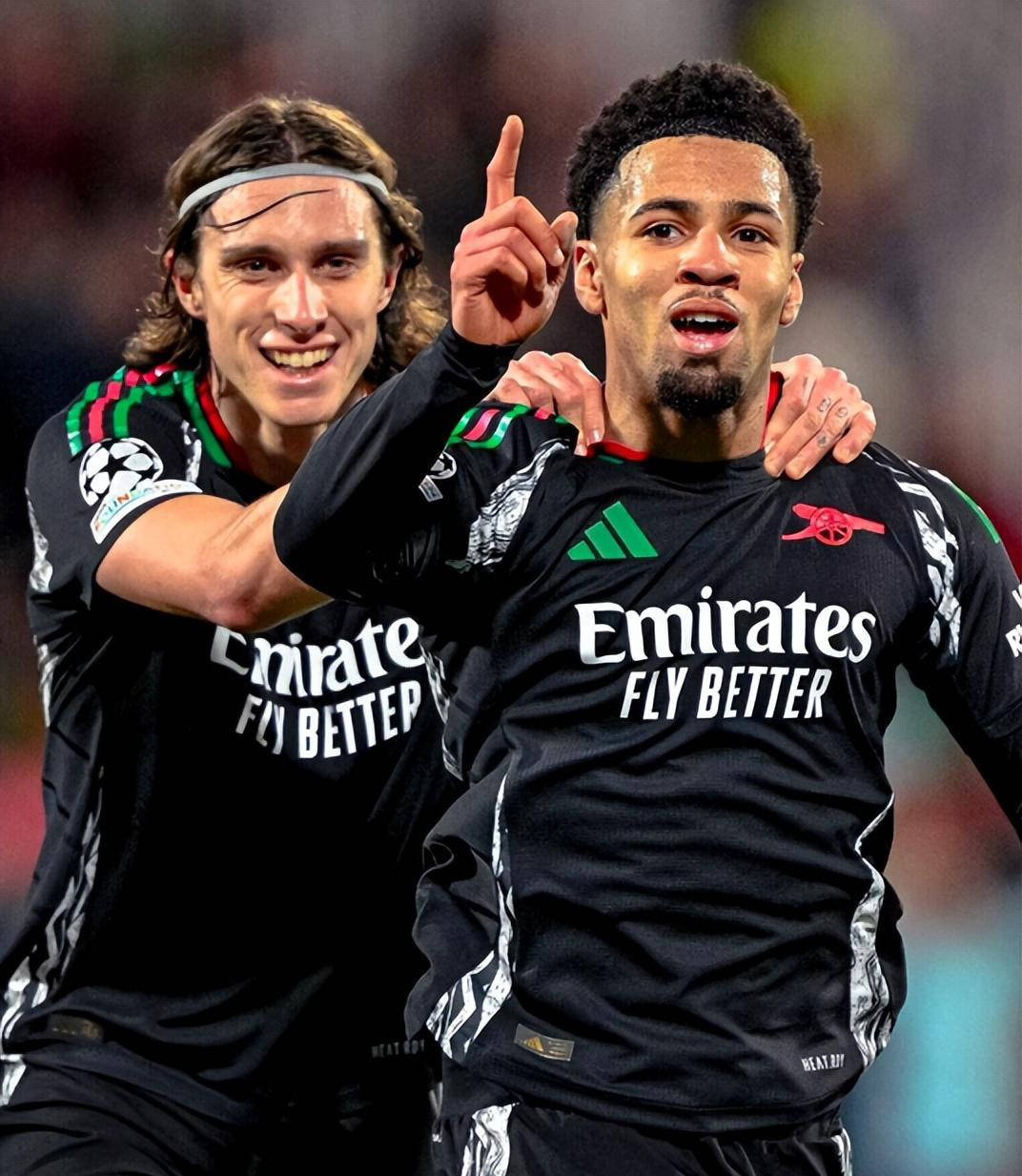 包含国内豪门球队交锋,赛场上燃情激烈的词条 包含国内豪门球队交锋,赛场上燃情激烈的词条