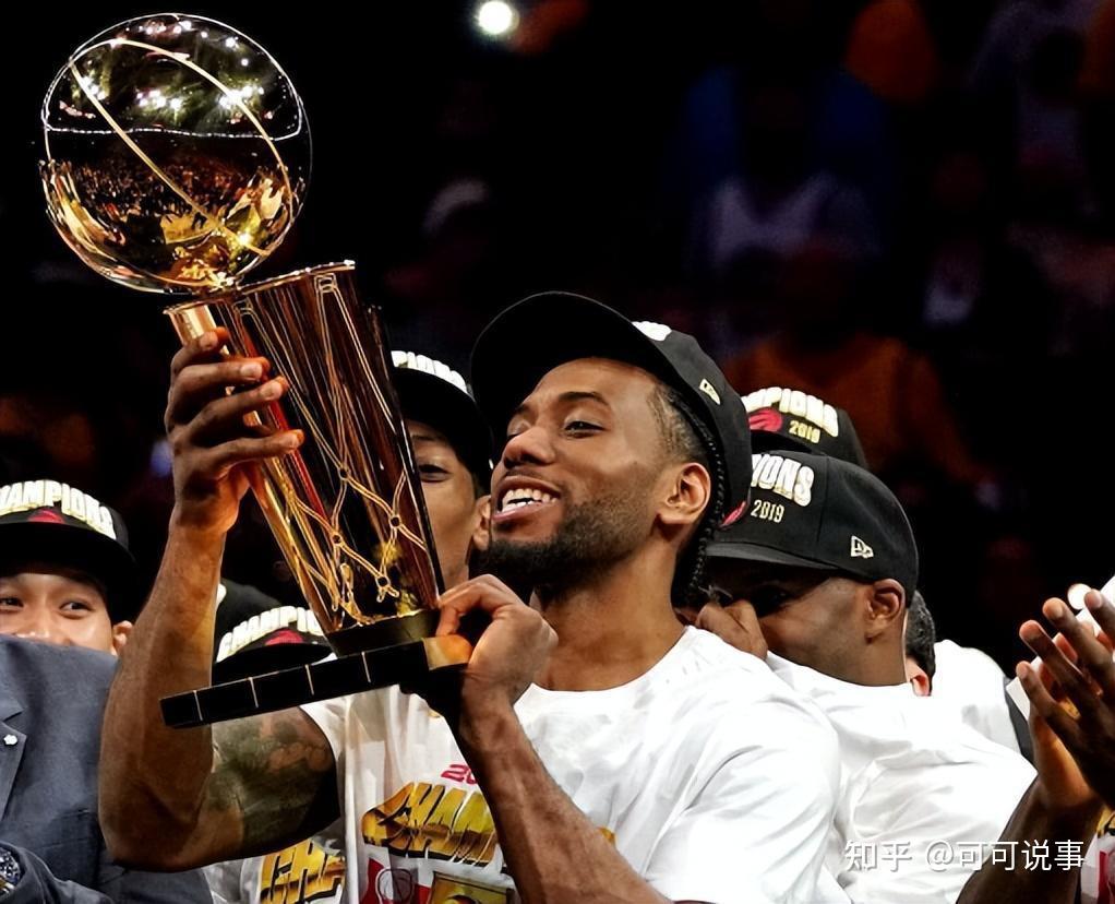 猛龙飞天!伦纳德独霸篮下稳擒胜利的简单介绍 猛龙飞天!伦纳德独霸篮下稳擒胜利的简单介绍