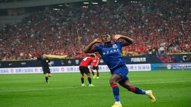 爱游戏体育平台-法国主场大胜，提前锁定小组第一