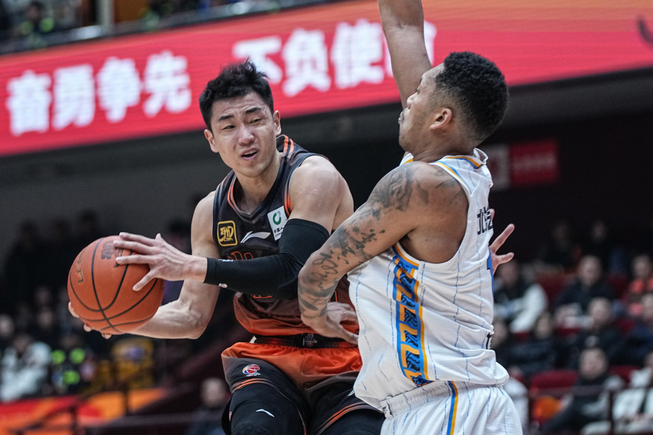 爱游戏官网网页版入口-山东队再次展现出强大实力，取得胜利