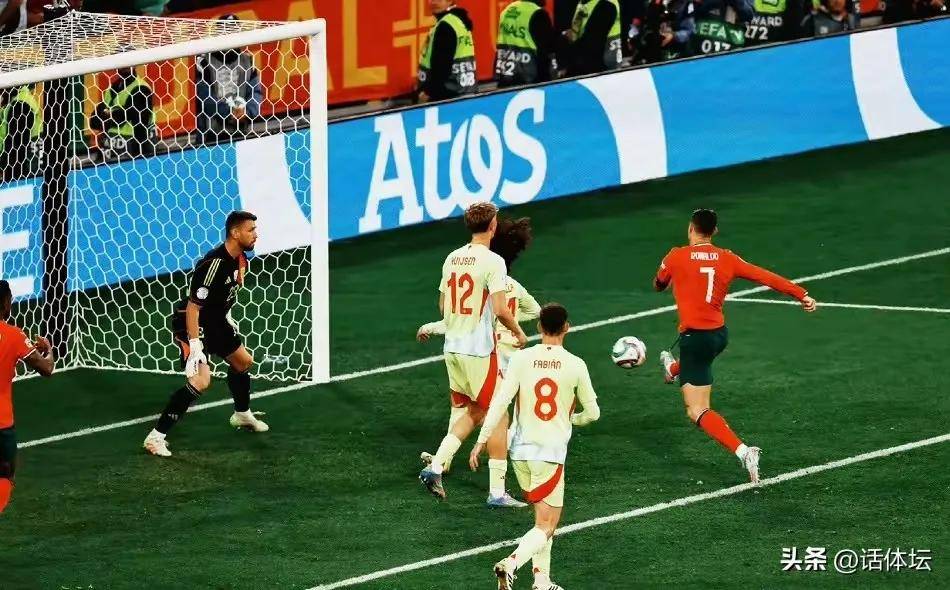 葡萄牙队力克意大利,晋级欧国联半决赛 葡萄牙队力克意大利,晋级欧国联半决赛