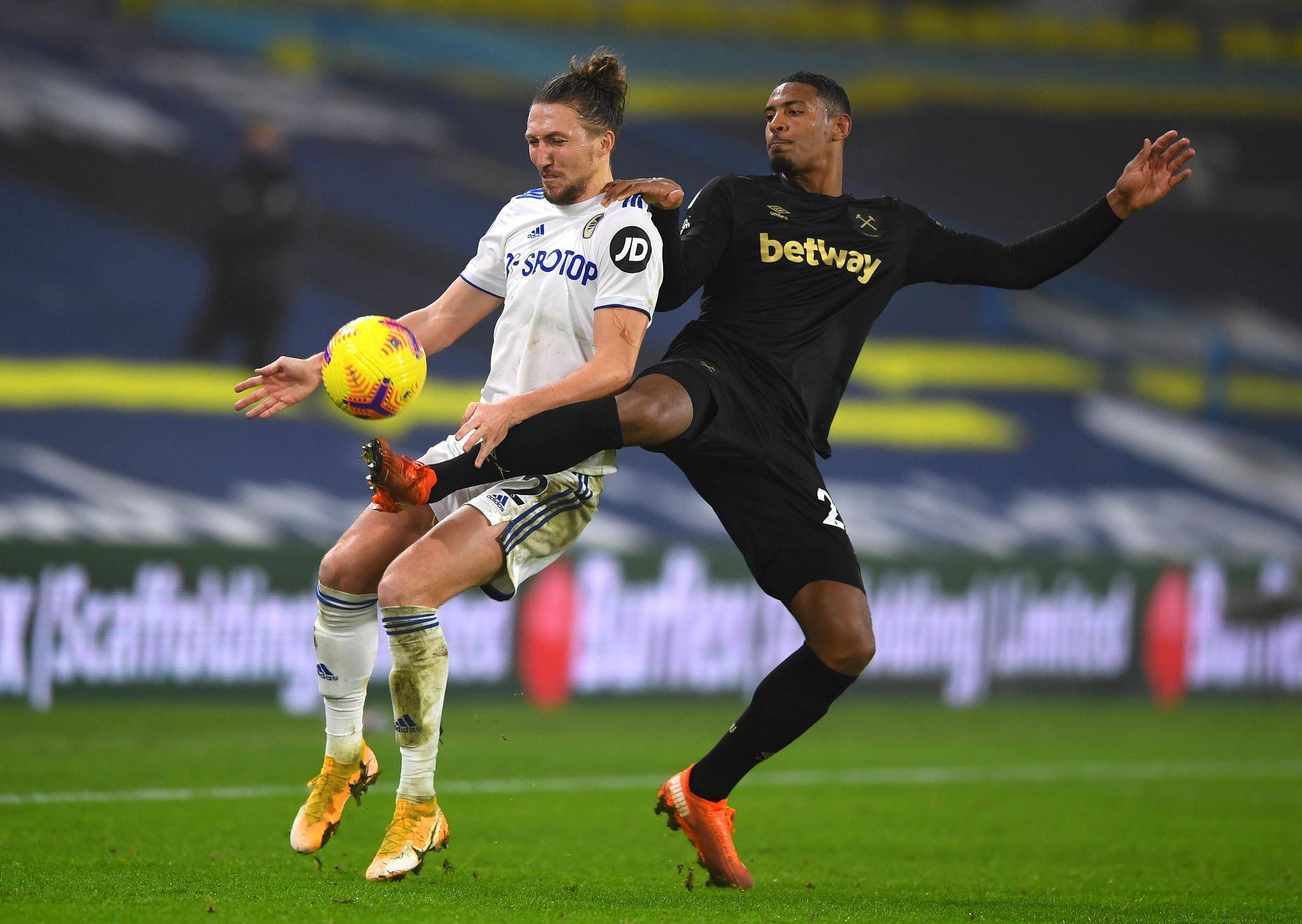 利兹联大胜对手，展现强大实力！