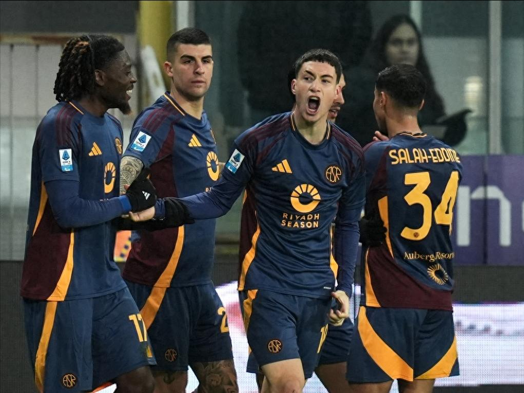 爱游戏体育平台-年轻球员秀出实力，欧洲联赛上演精彩比赛