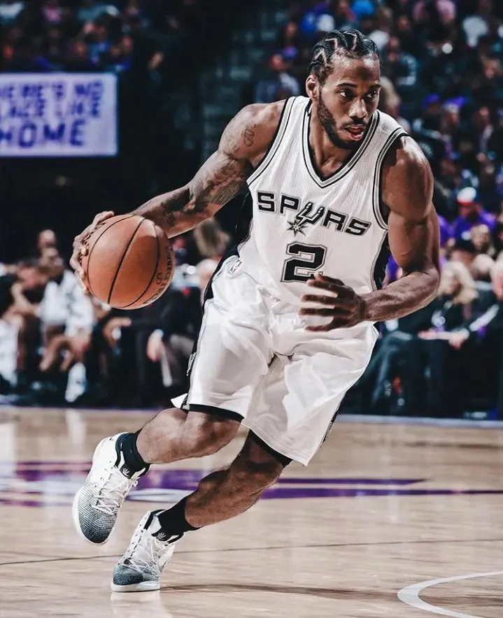 关于猛龙客场击败雷霆,伦纳德三分球稳定20+得分的信息 关于猛龙客场击败雷霆,伦纳德三分球稳定20+得分的信息