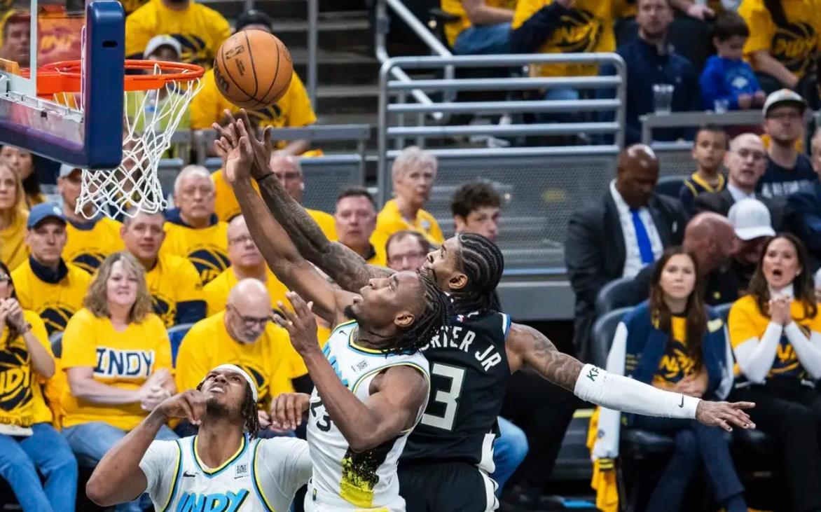 步行者赢下骑士,西蒙斯助攻成全场焦点的简单介绍 步行者赢下骑士,西蒙斯助攻成全场焦点的简单介绍