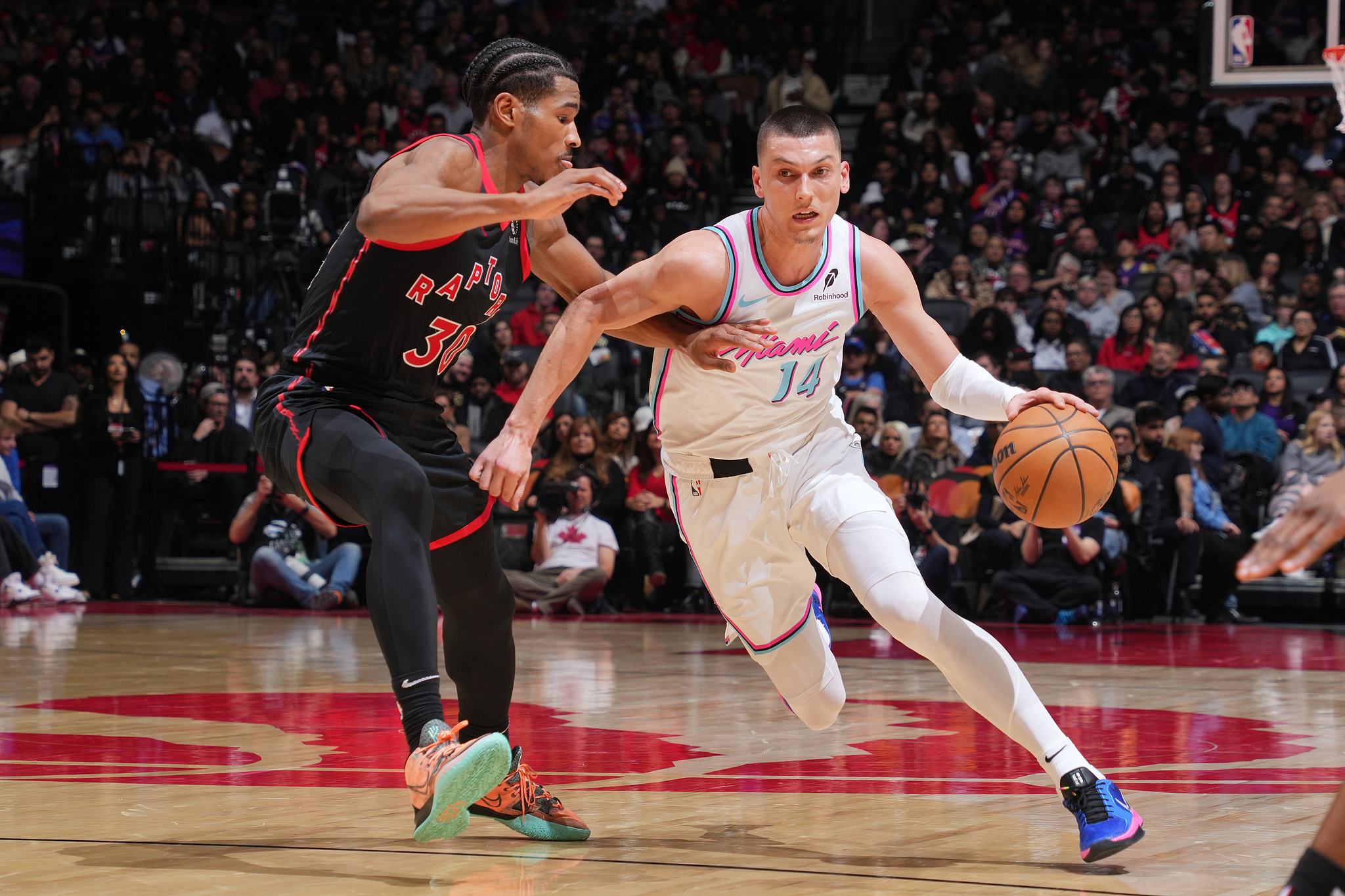 爱游戏官网网页版入口-热火队主教练调整战术，争取取得连胜的简单介绍