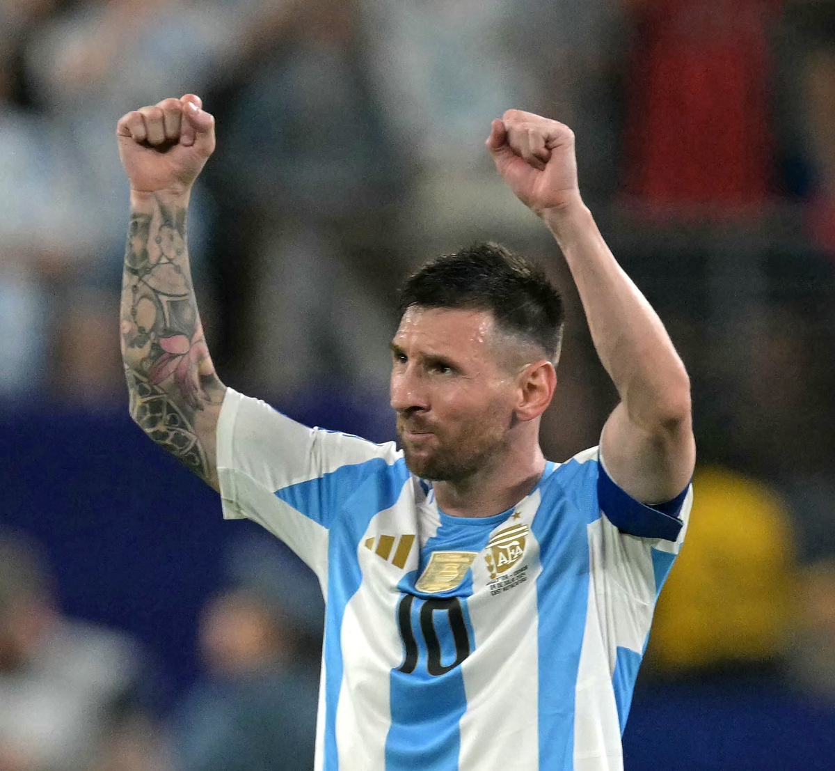 爱游戏亚洲官网-梅西助攻扳平比分，巴萨终场获胜争四