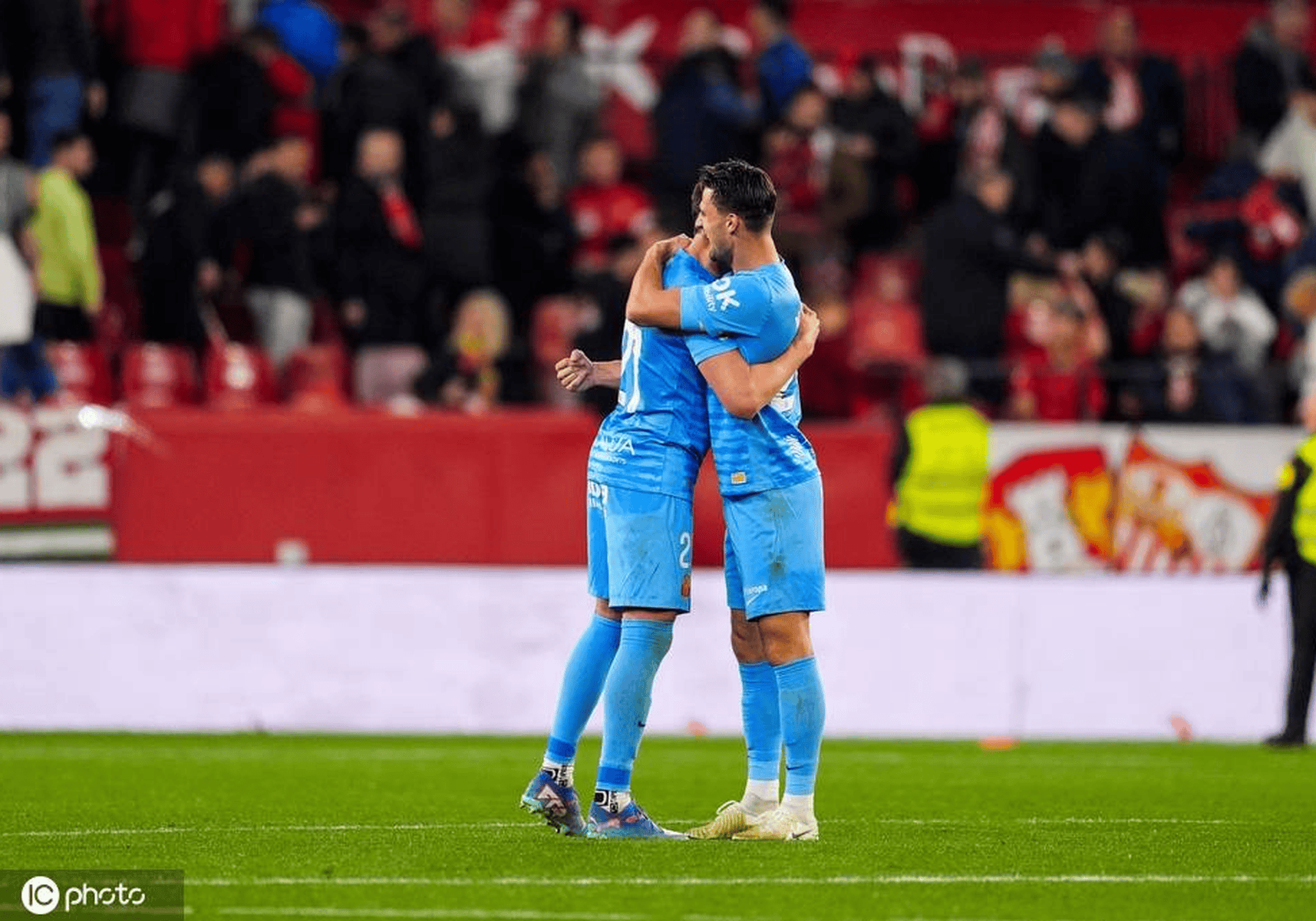 爱游戏官方登录入口-塞维利亚防线疲软，球队连续失球成为痛点的简单介绍