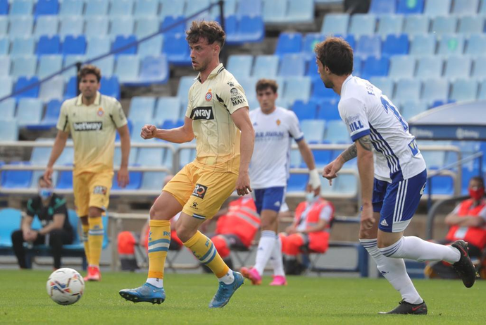 包含萨拉戈萨成功角逐，客场制胜积分榜增长的词条