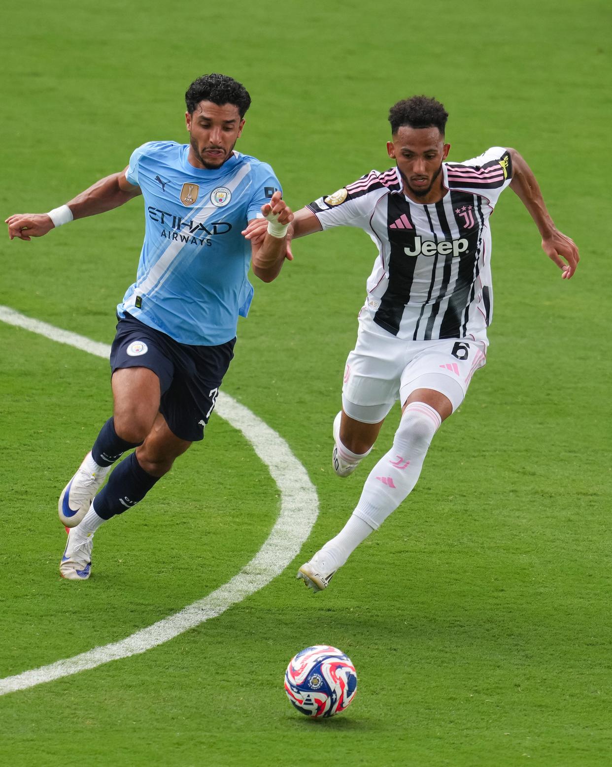 爱游戏中国官网-尤文图斯中场因伤缺席下轮比赛，全队备战受影响的简单介绍