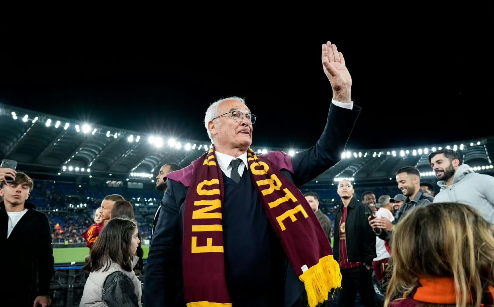 爱游戏网页版登录入口-包含罗马主帅怒斥球员态度问题，要求提高训练质量的词条