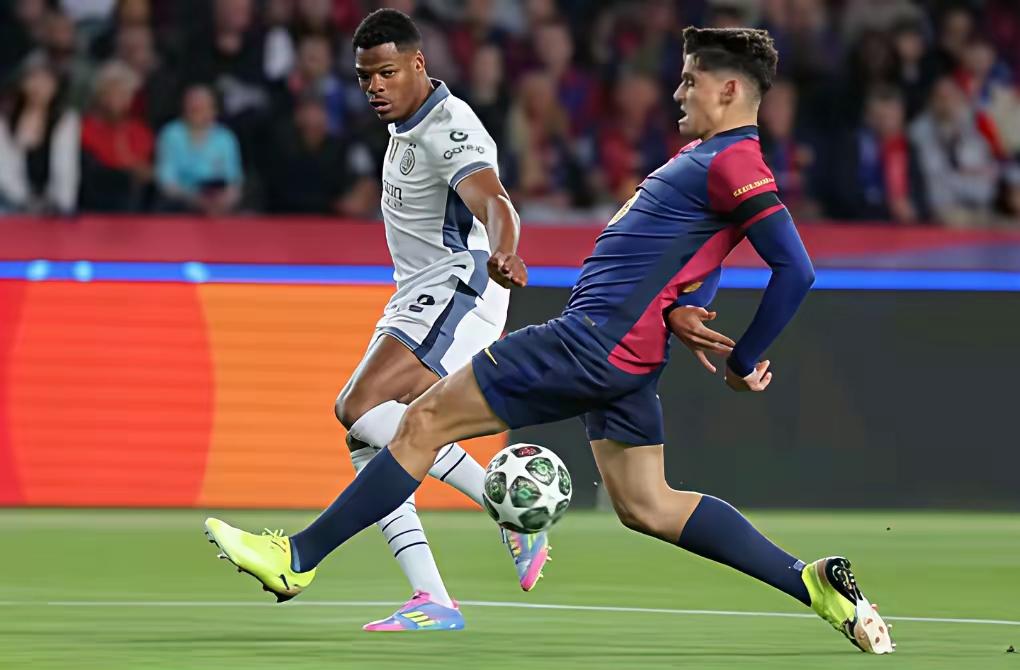 爱游戏中国官网-国米前锋连场进球，攻击力强劲